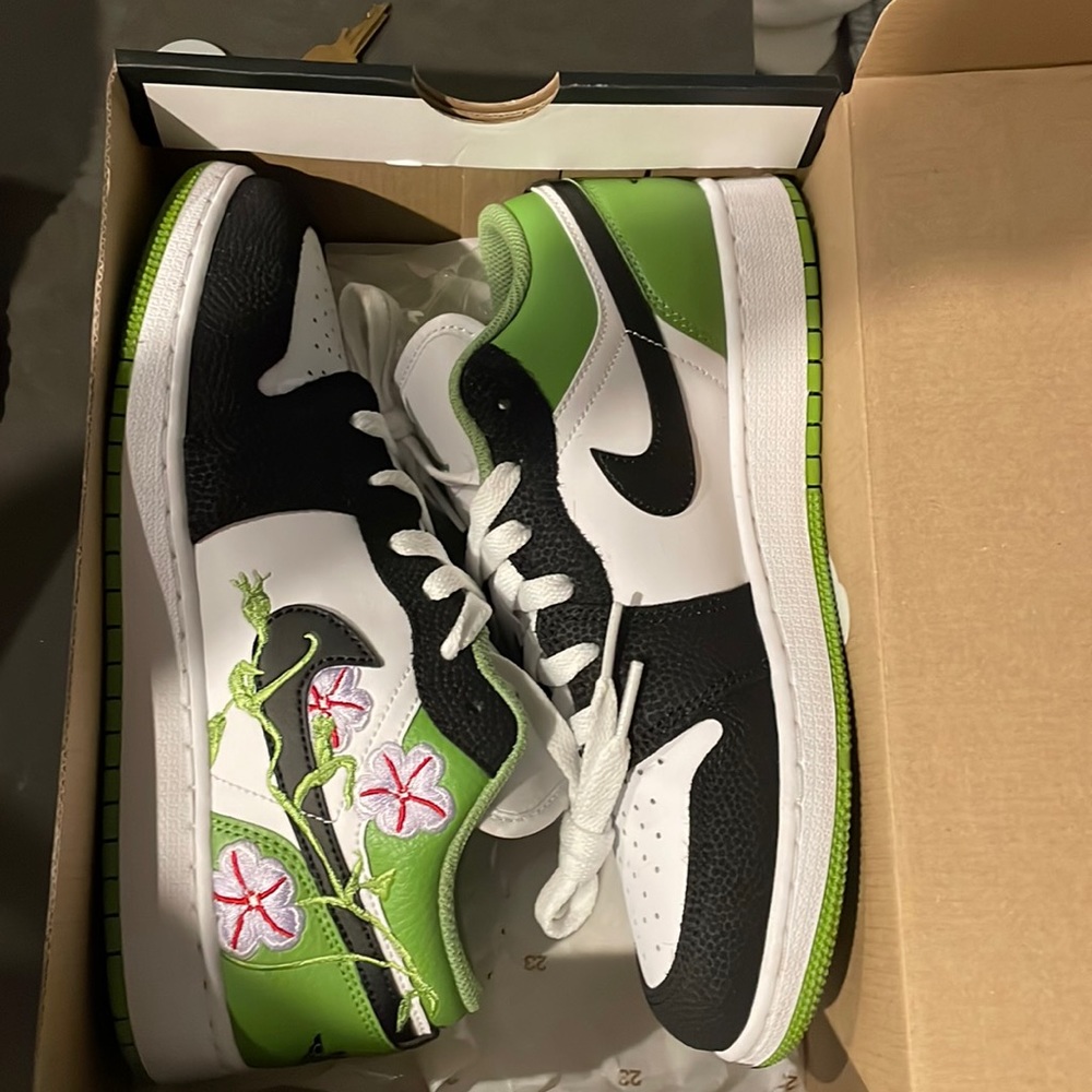 Limited edition floral low dunks